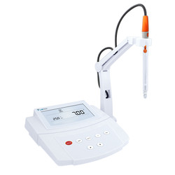 pH Meter (Benchtop) : Benchtop pH meter LBPM-A20